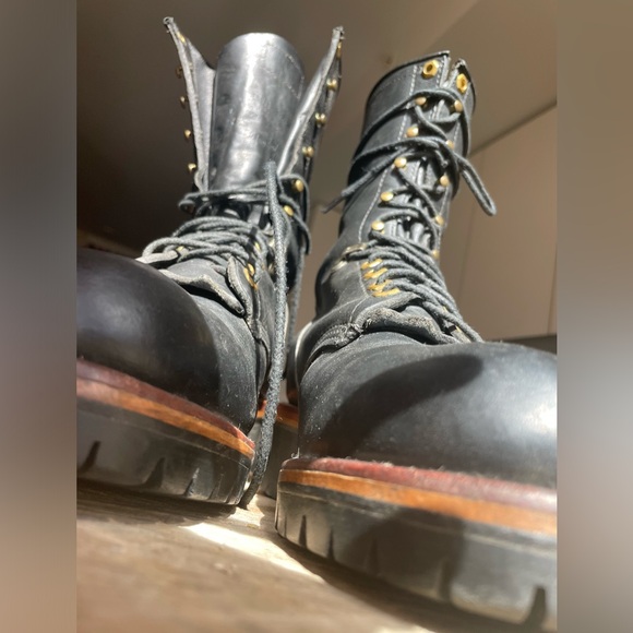 Chippewa 9” Logger - Picture 3 of 6